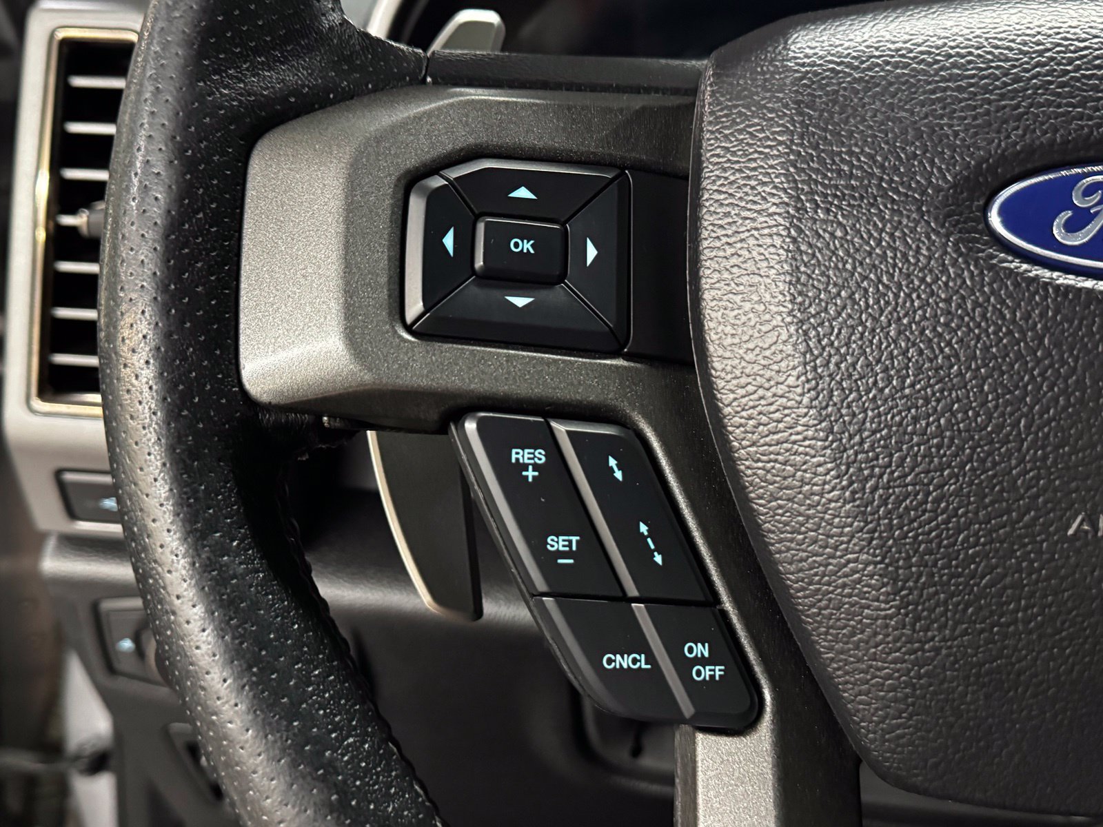Used 2019 Ford F150 Raptor AWD/4WD image 24