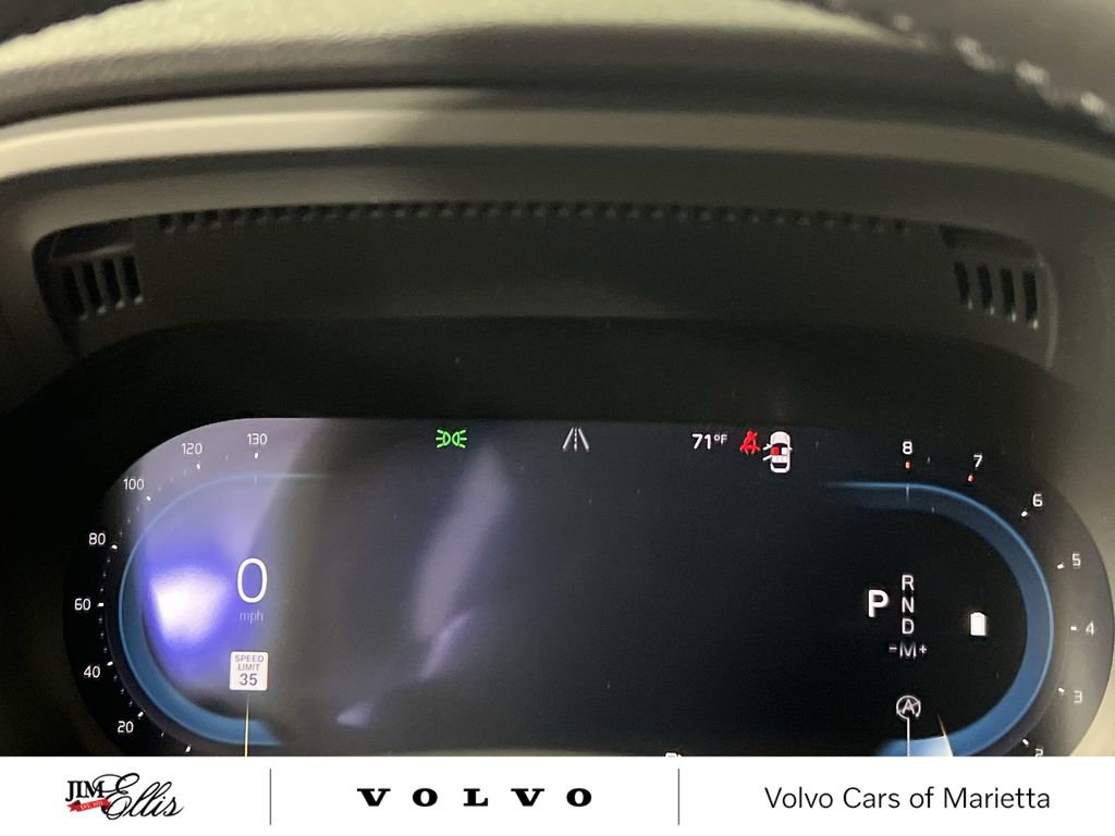 New 2025 Volvo XC60 B5 Core w/ Climate Package image 10