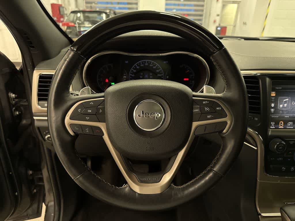 Used 2016 Jeep Grand Cherokee Overland AWD/4WD image 18