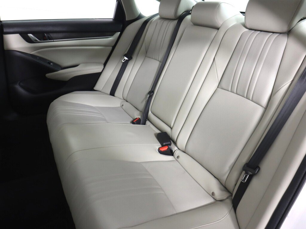 Used 2021 Honda Accord Touring image 38