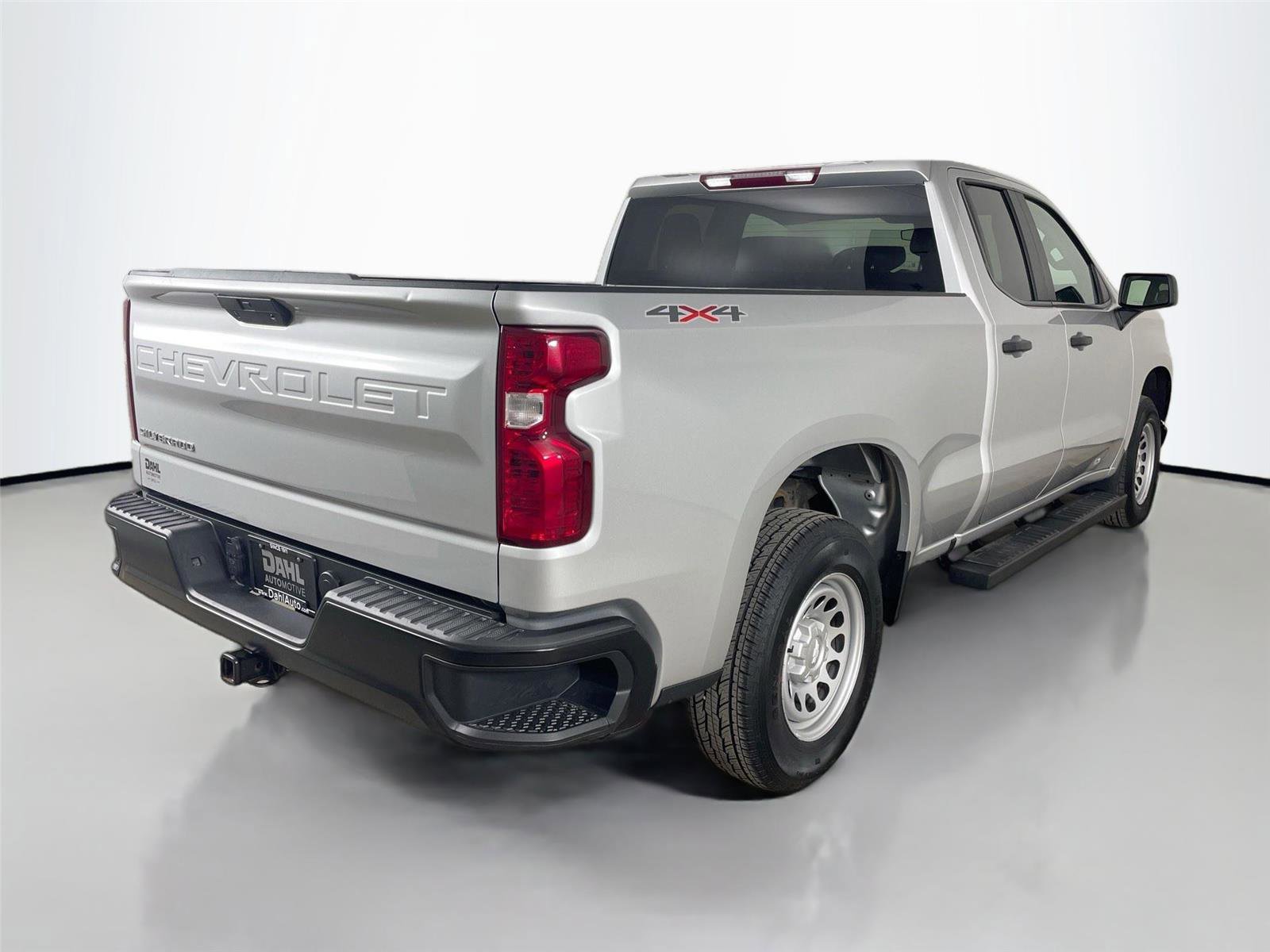 Used 2021 Chevrolet Silverado 1500 W/T w/ WT Value Package AWD/4WD image 13