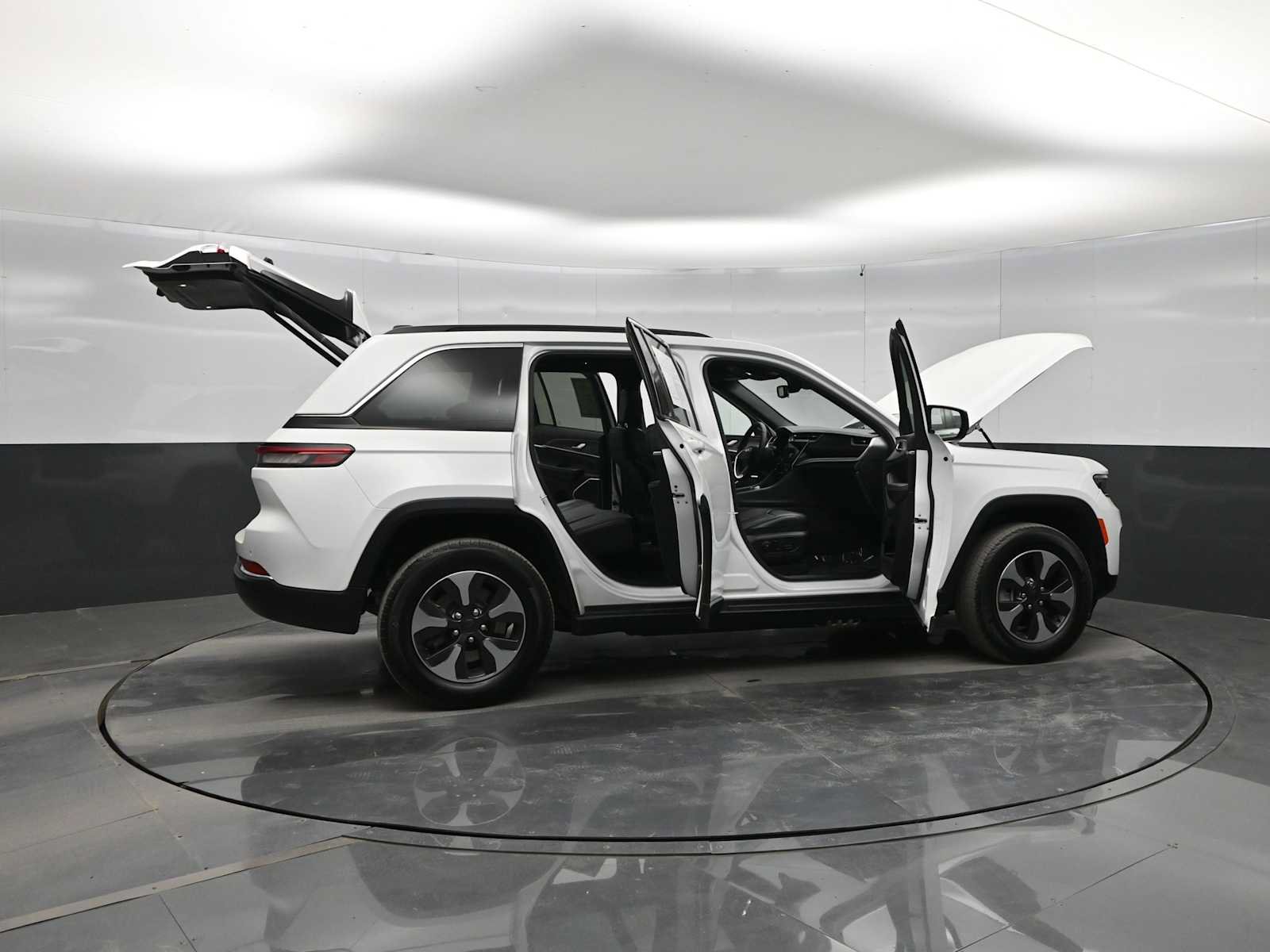 Used 2024 Jeep Grand Cherokee Limited 4xe AWD/4WD image 42
