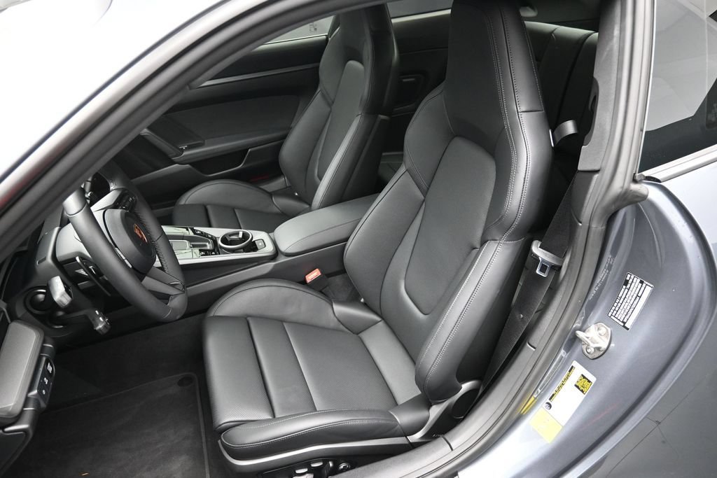 Certified 2026 Porsche 911 Carrera RWD image 6