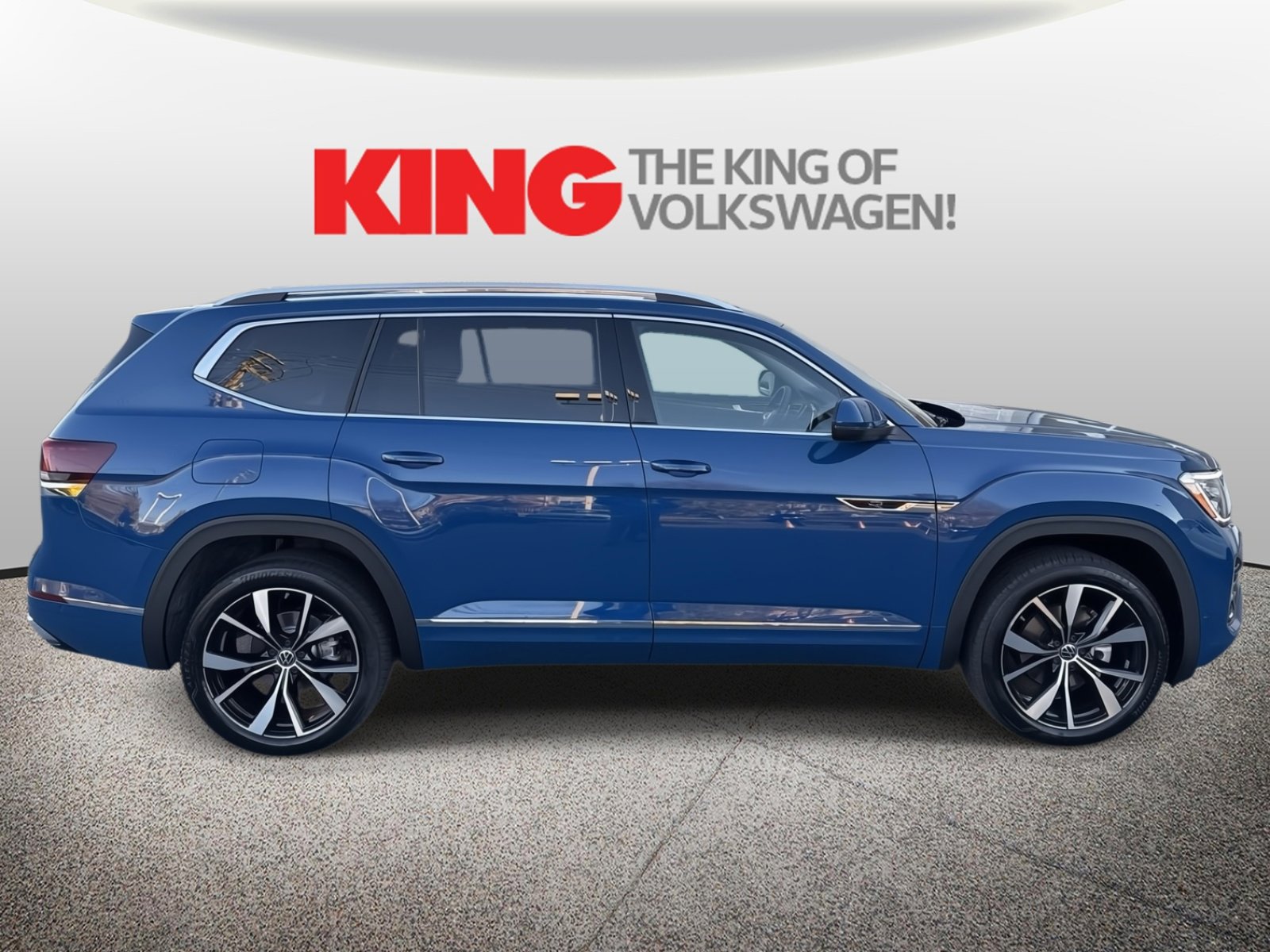 New 2025 Volkswagen Atlas SEL Premium R-Line video 2