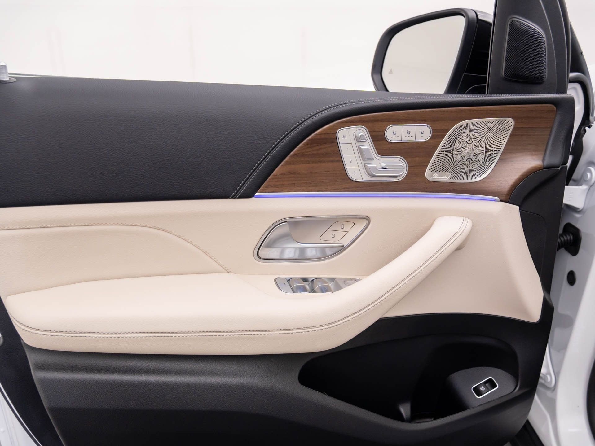 New 2026 Mercedes-Benz GLS 580 4MATIC image 14