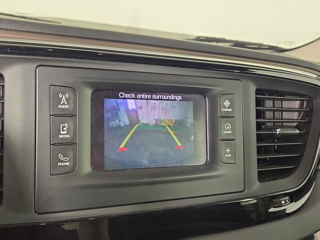 Used 2017 Chrysler Pacifica LX FWD image 19