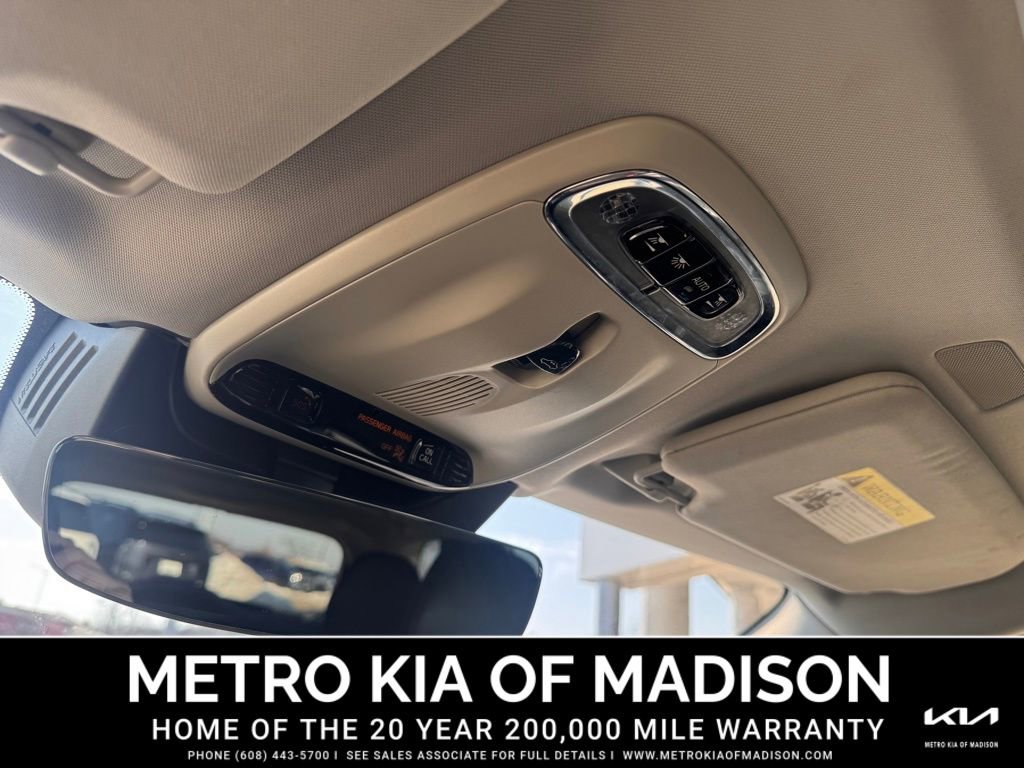 Used 2018 Volvo XC90 T5 Momentum w/ Protection Package Plus image 18