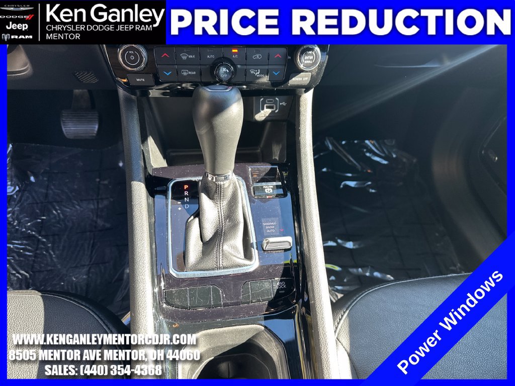 Used 2023 Jeep Compass Limited w/ Sun and Sound Group AWD/4WD image 19