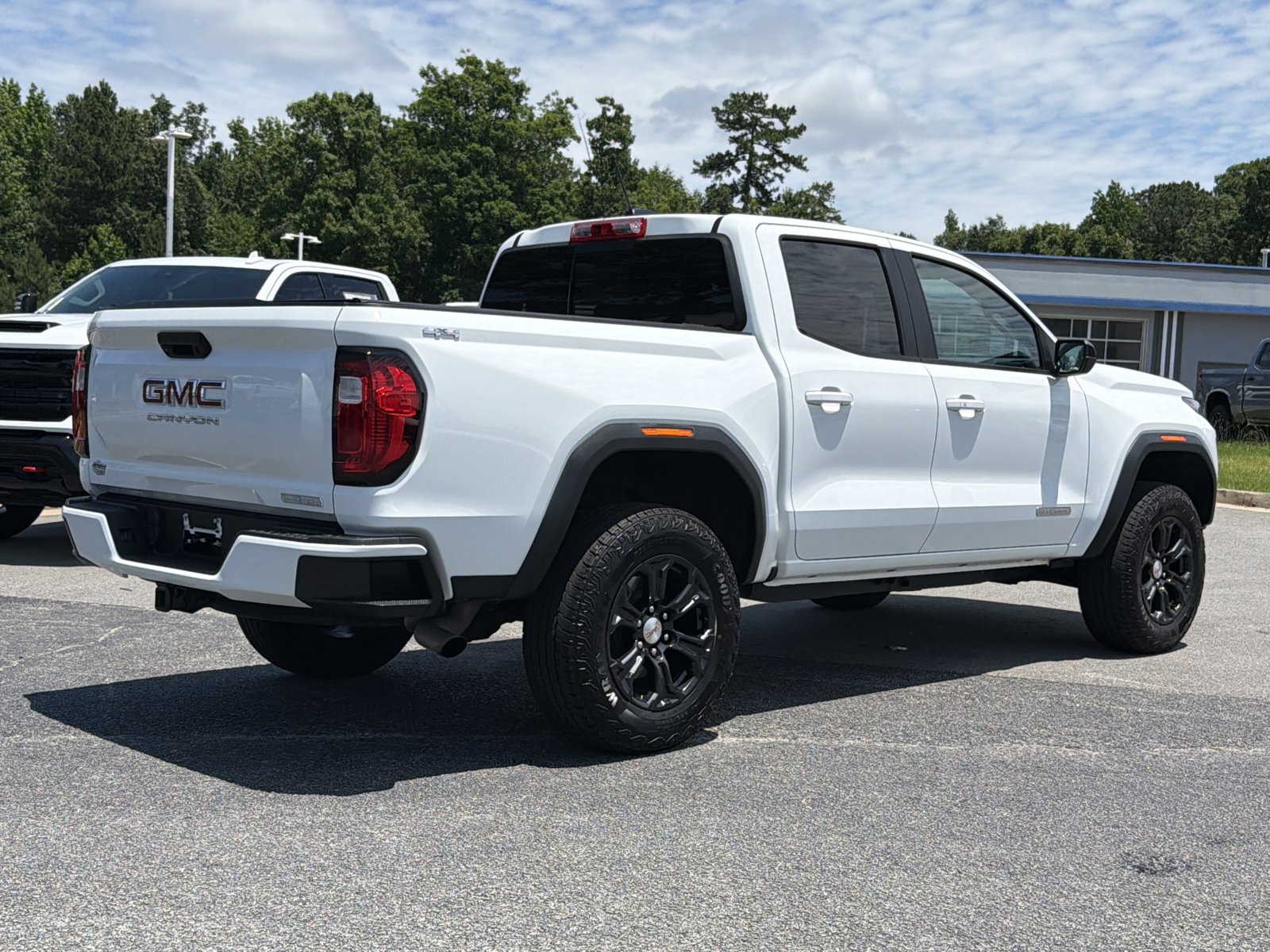 Used 2023 GMC Canyon Elevation w/ Convenience Package AWD/4WD image 12