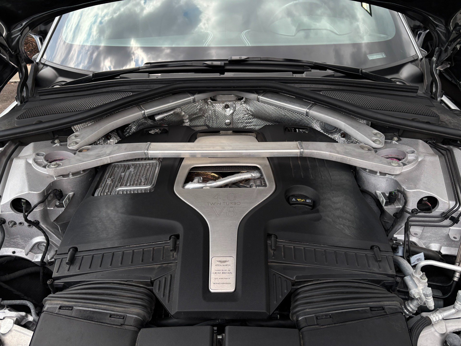 Used 2021 Aston Martin DBX AWD/4WD image 65