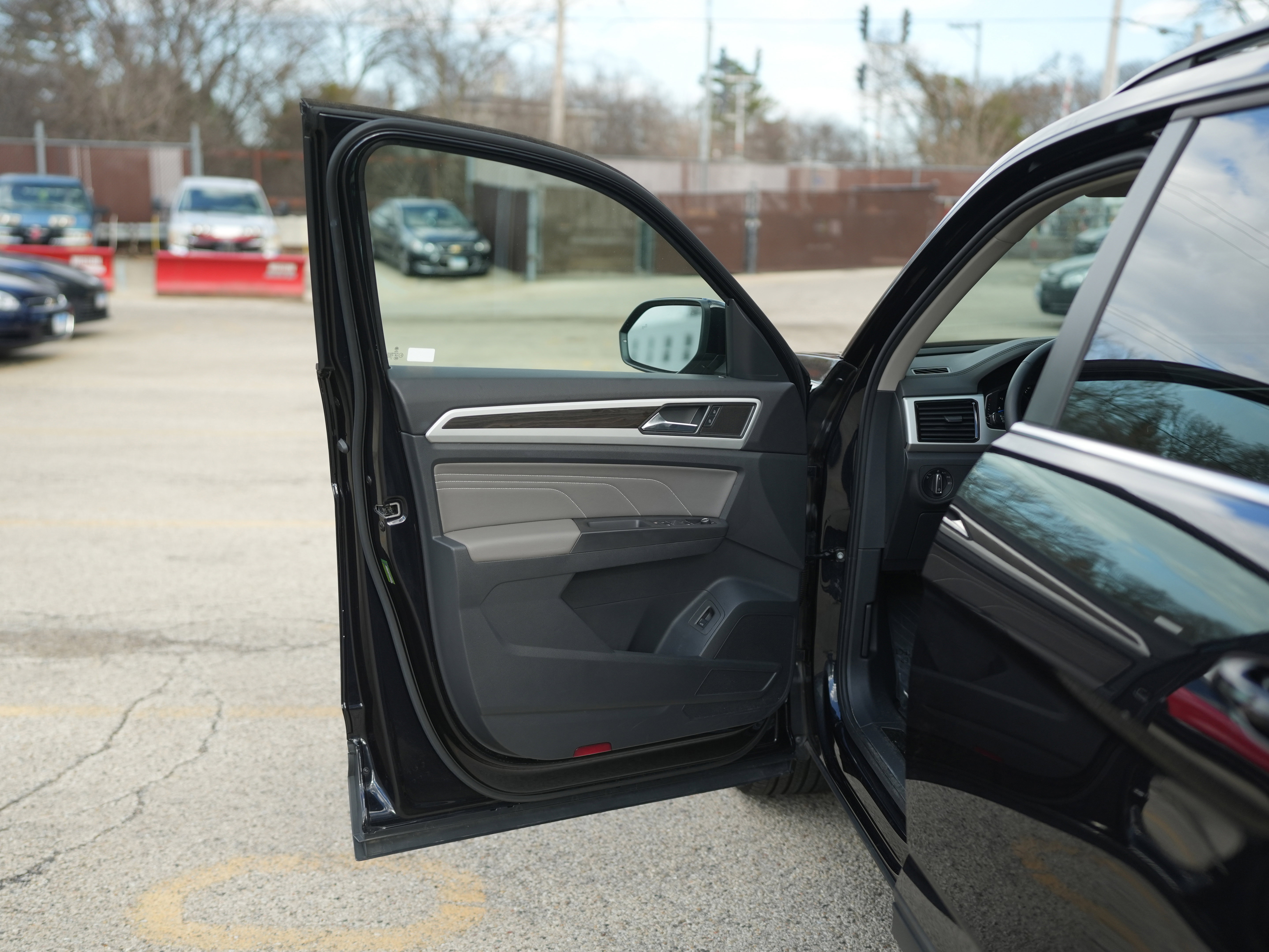 Certified 2023 Volkswagen Atlas SE w/ Panoramic Sunroof Package image 27