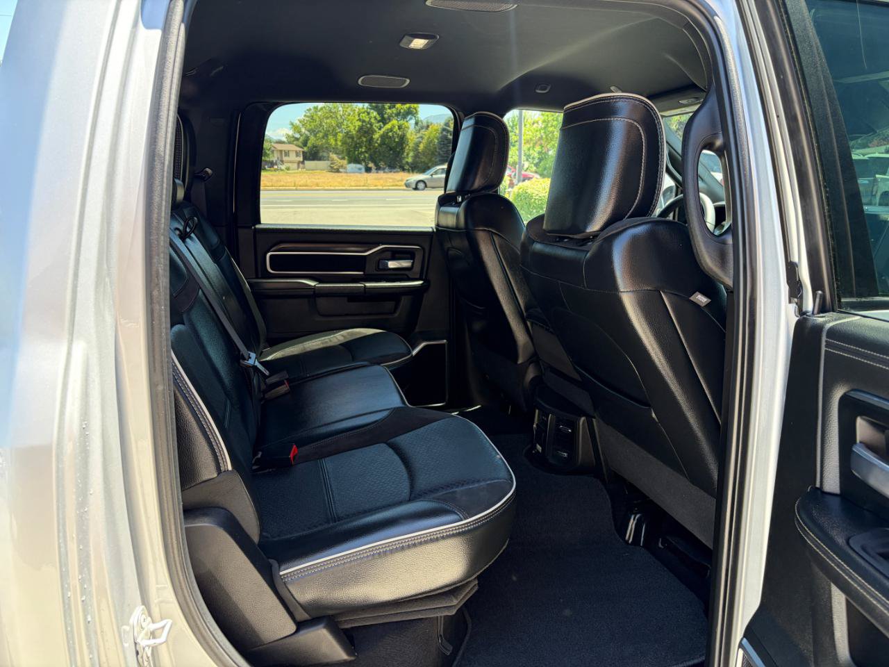 Used 2026 RAM 2500 Laramie AWD/4WD image 6