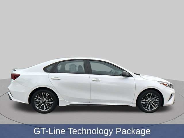 Used 2023 Kia Forte GT-Line w/ GT-Line Technology Package FWD image 2