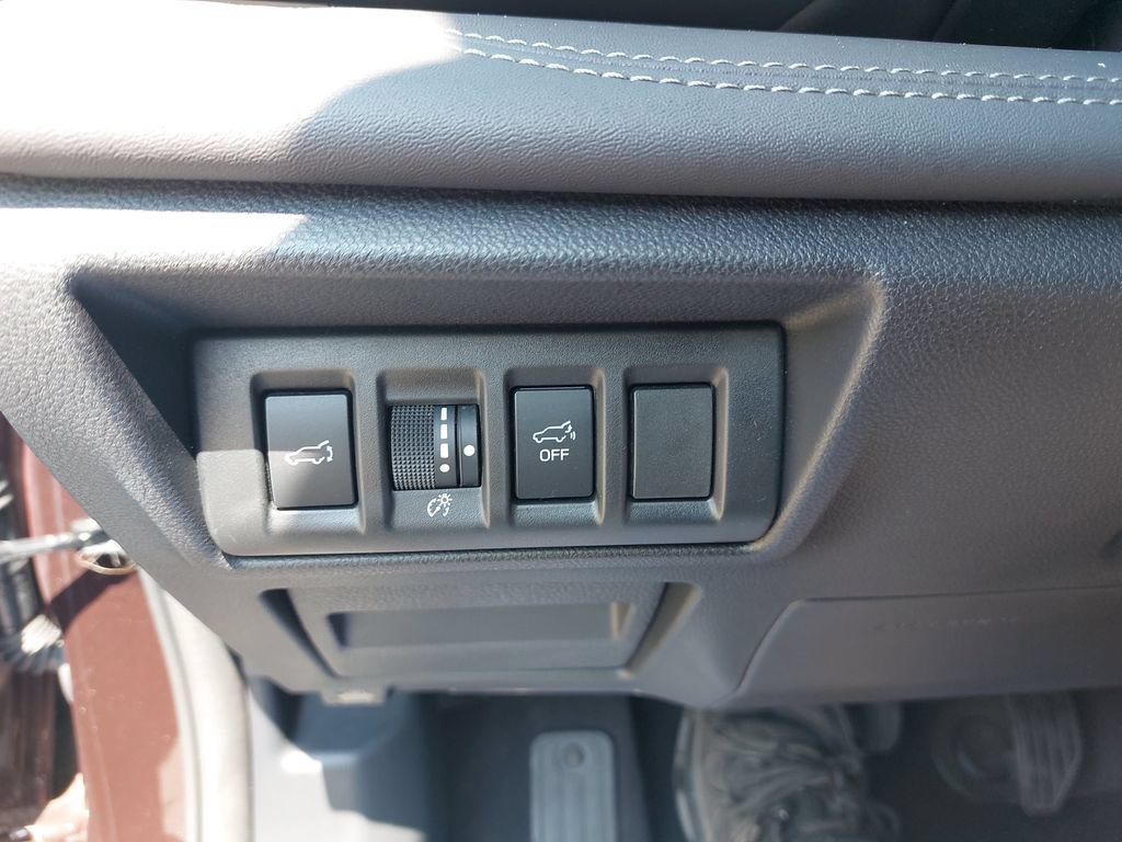 Used 2024 Subaru Outback Touring AWD/4WD image 22