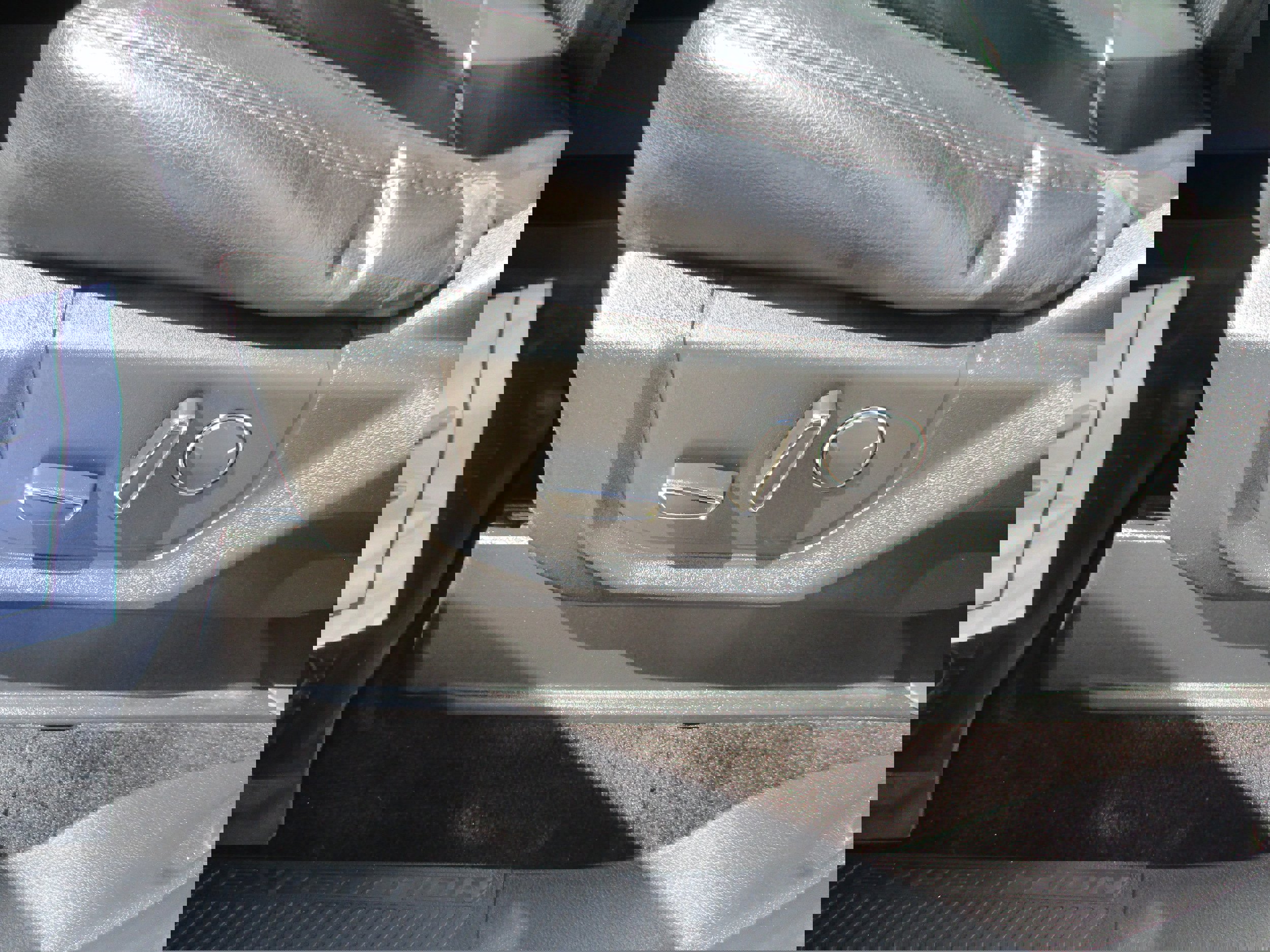 Used 2018 Ford Expedition Max Limited w/ Equipment Group 301A AWD/4WD image 5