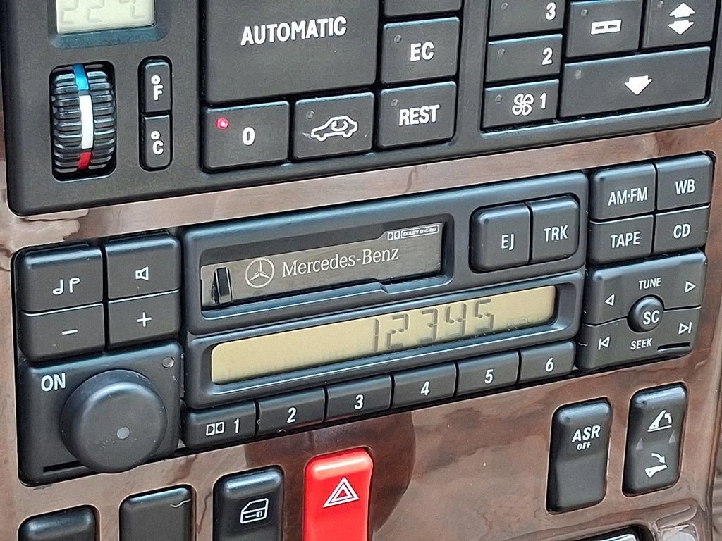 Used 1996 Mercedes-Benz SL 320 image 18