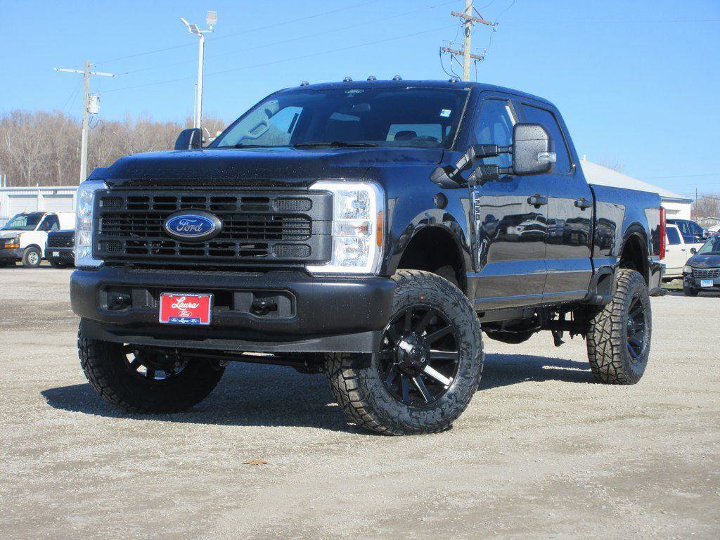 New 2026 Ford F250 XL w/ XL Off-Road Package image 8
