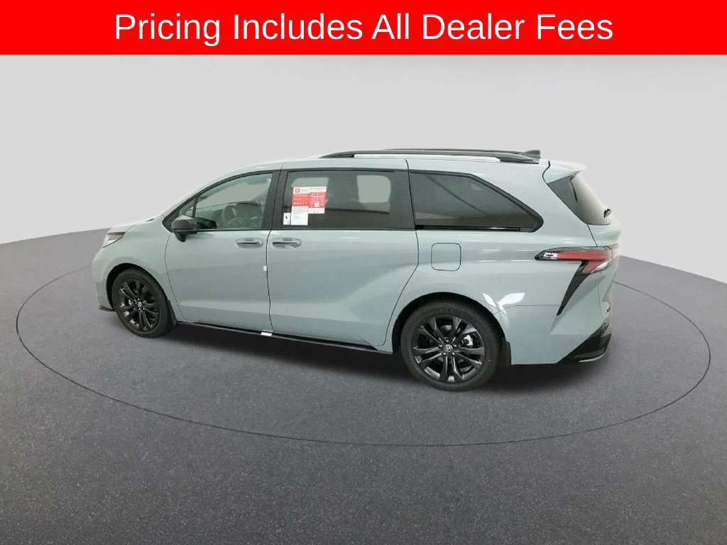 New 2026 Toyota Sienna XSE FWD image 4