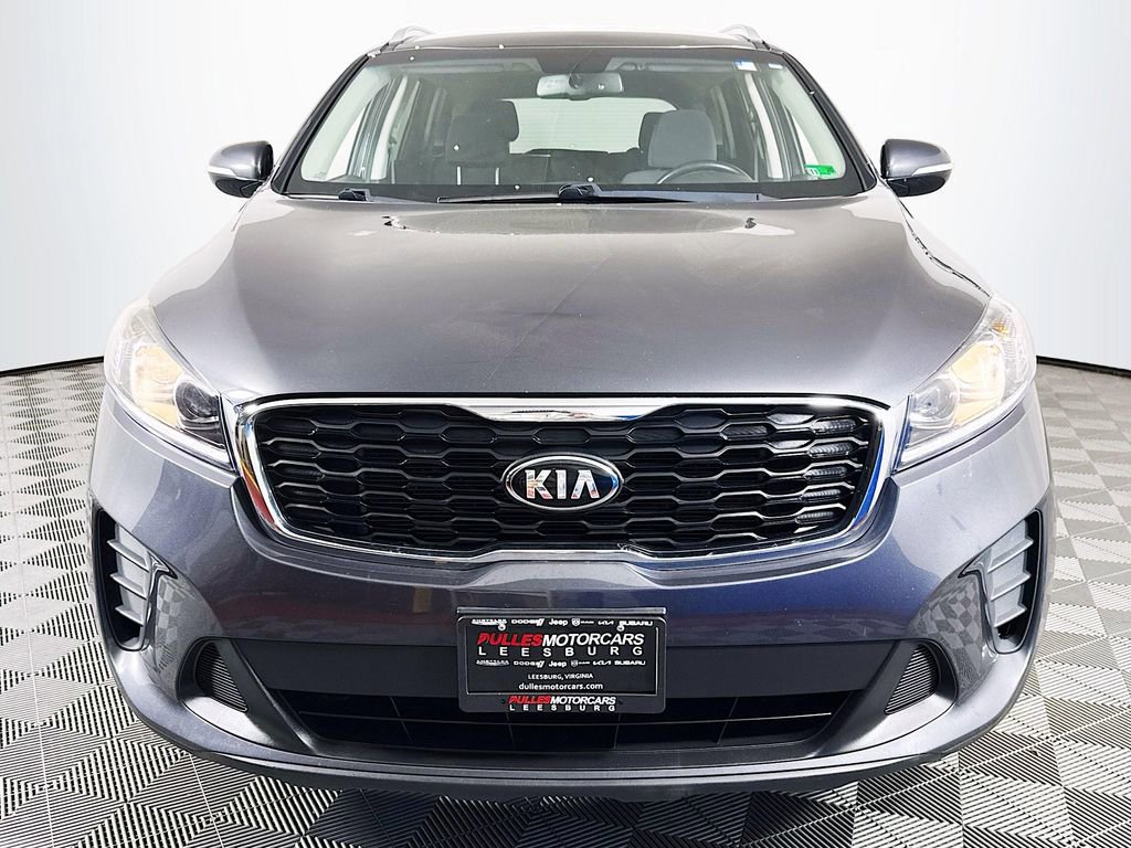 Used 2019 Kia Sorento LX w/ LX Convenience Package image 2