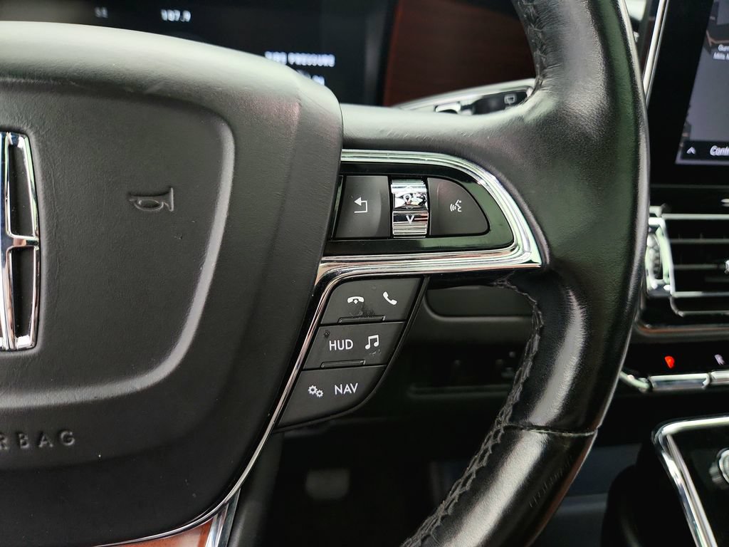 Used 2020 Lincoln Navigator L Reserve w/ Equipment Group 208A Reserve AWD/4WD image 26
