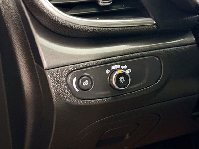 Used 2018 Buick Encore Preferred image 11