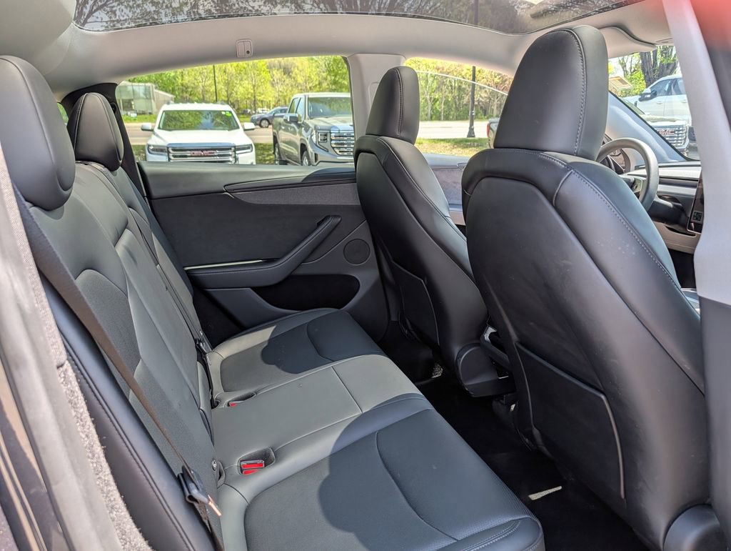 Used 2026 Tesla Model Y Long Range AWD/4WD image 20
