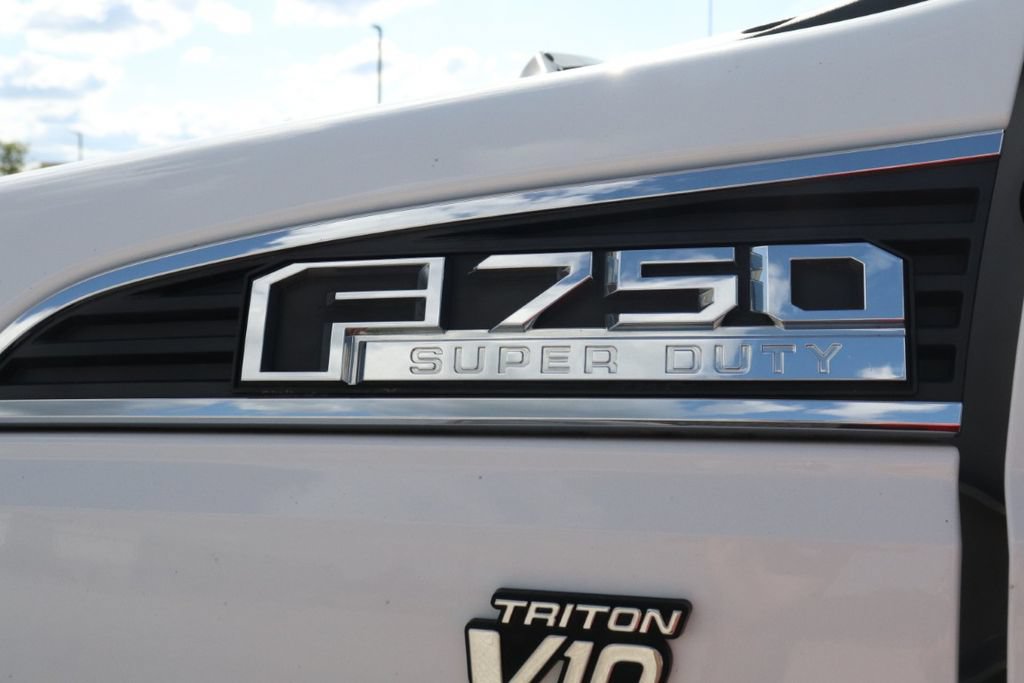 Used 2019 Ford F750 2WD Regular Cab Super Duty image 24