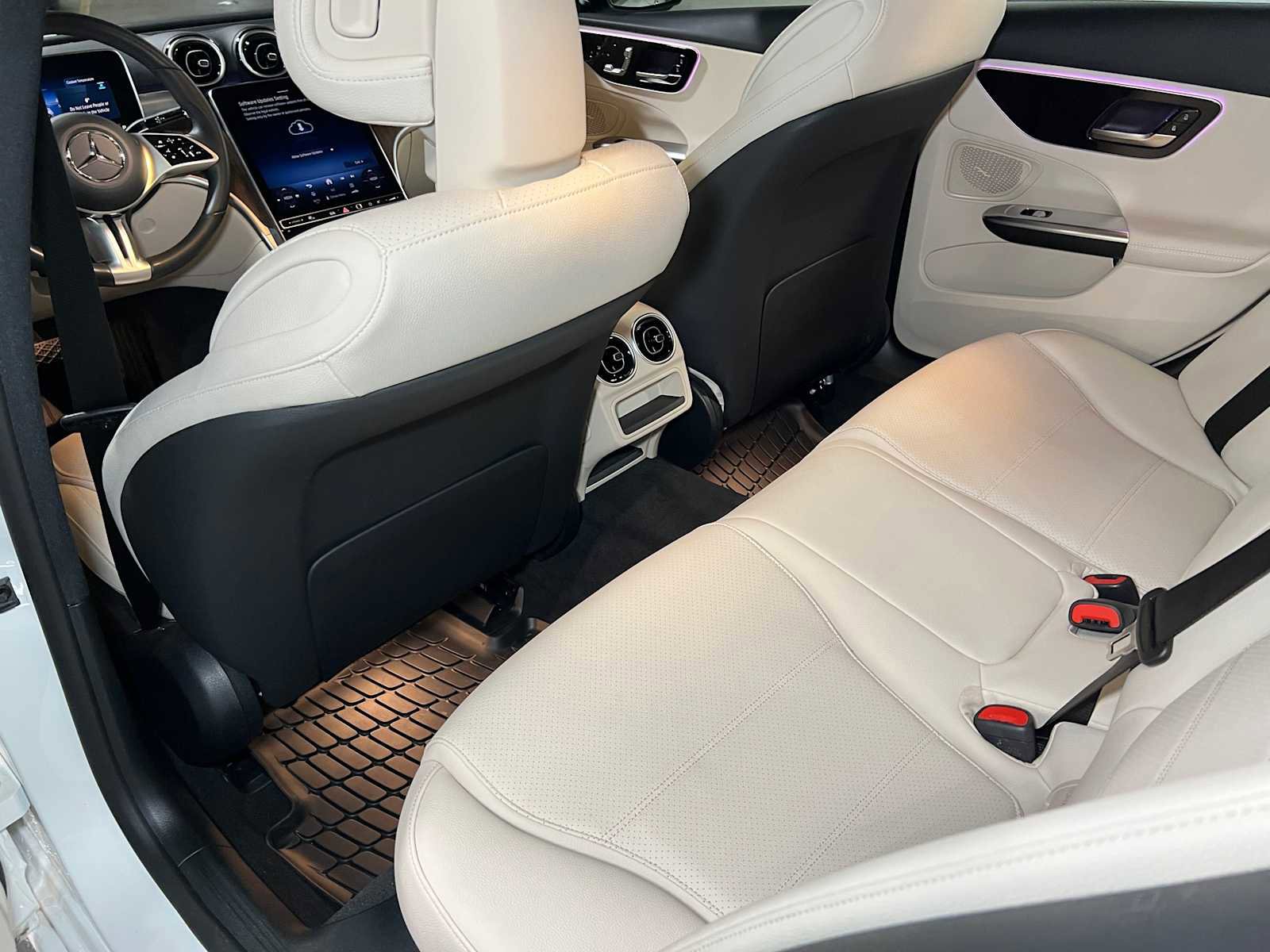 Certified 2025 Mercedes-Benz C 300 4MATIC Sedan image 19