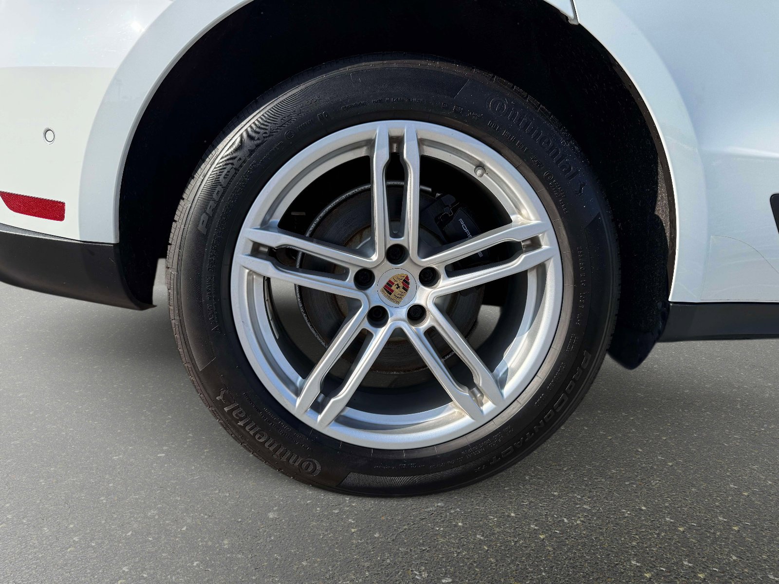 Used 2022 Porsche Macan image 18