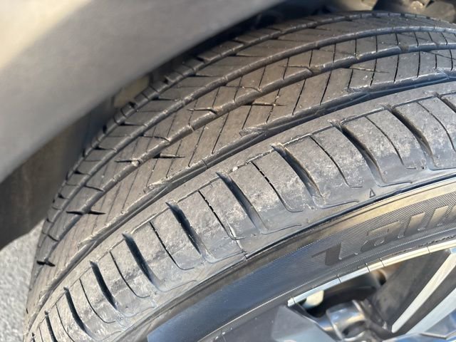 Used 2023 Nissan Rogue SL image 40