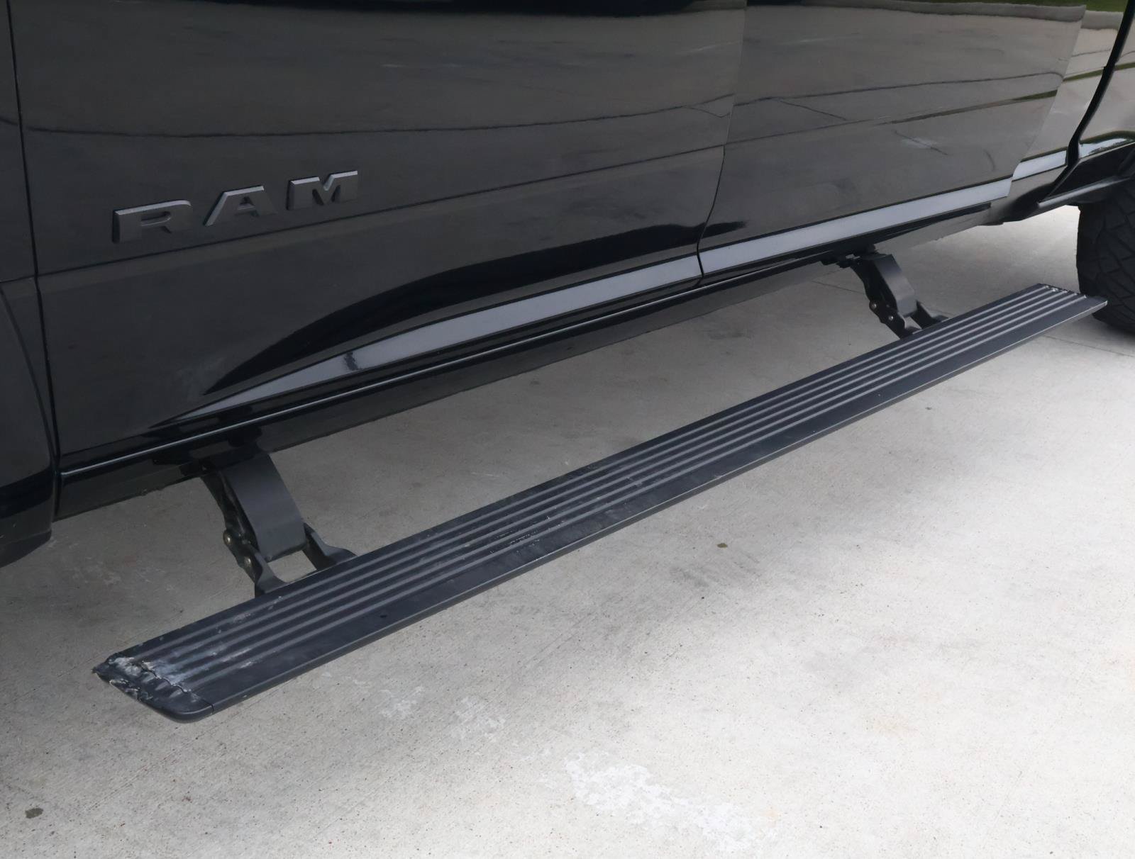 Used 2020 RAM 2500 Limited AWD/4WD image 10