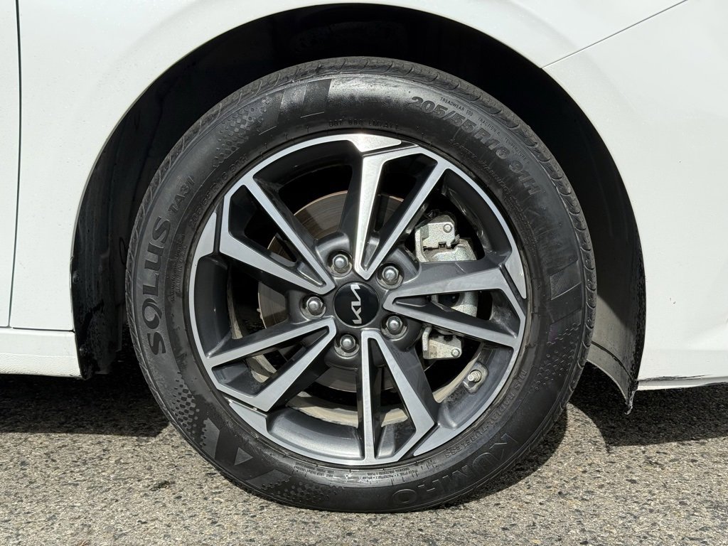 Used 2022 Kia Forte LXS image 14