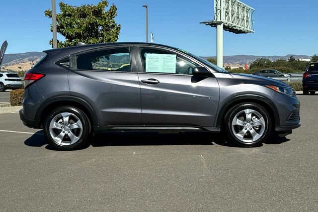 Used 2021 Honda HR-V LX image 3