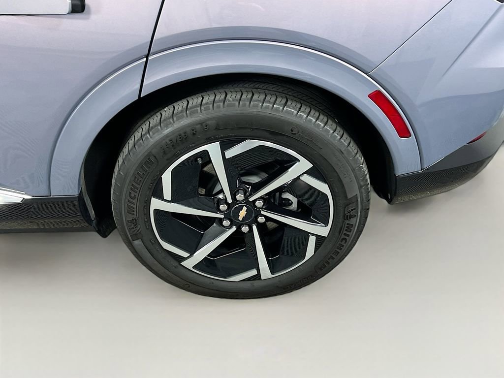 Certified 2024 Chevrolet Equinox EV LT FWD image 26