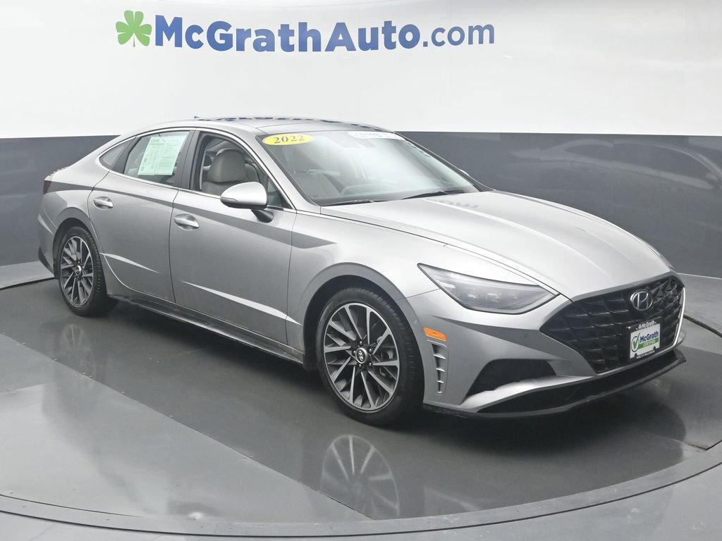 Used 2022 Hyundai Sonata Limited FWD image 2