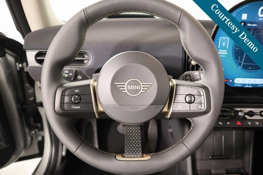 New 2025 MINI Cooper 2-Door Hardtop FWD image 4