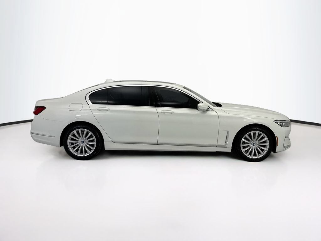 Used 2020 BMW 740i w/ Premium Package RWD image 4