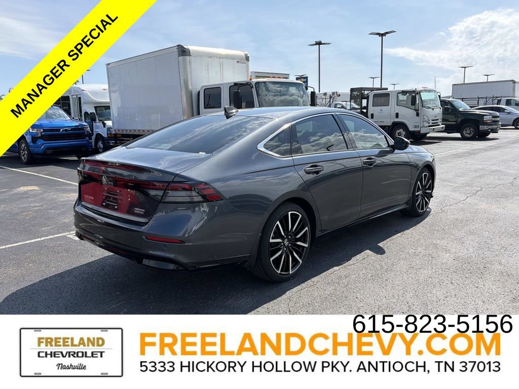 Used 2025 Honda Accord Touring image 3