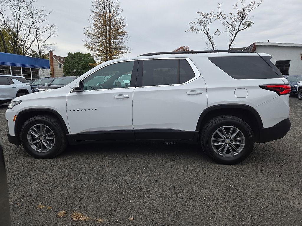 Used 2023 Chevrolet Traverse LT image 5