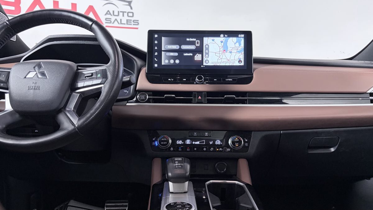 Used 2025 Mitsubishi Outlander SEL AWD/4WD image 32