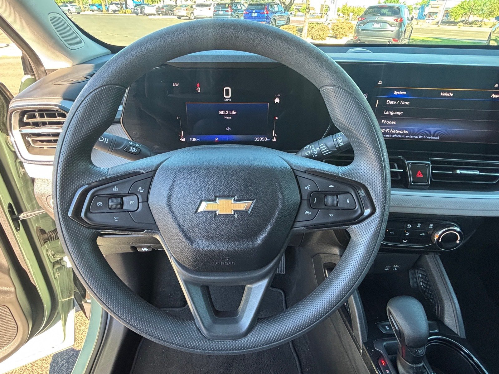 Used 2025 Chevrolet TrailBlazer LT FWD image 12