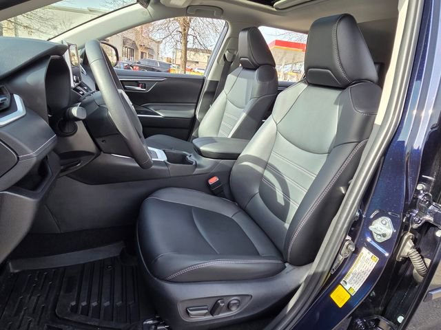 Used 2024 Toyota RAV4 XLE Premium image 9
