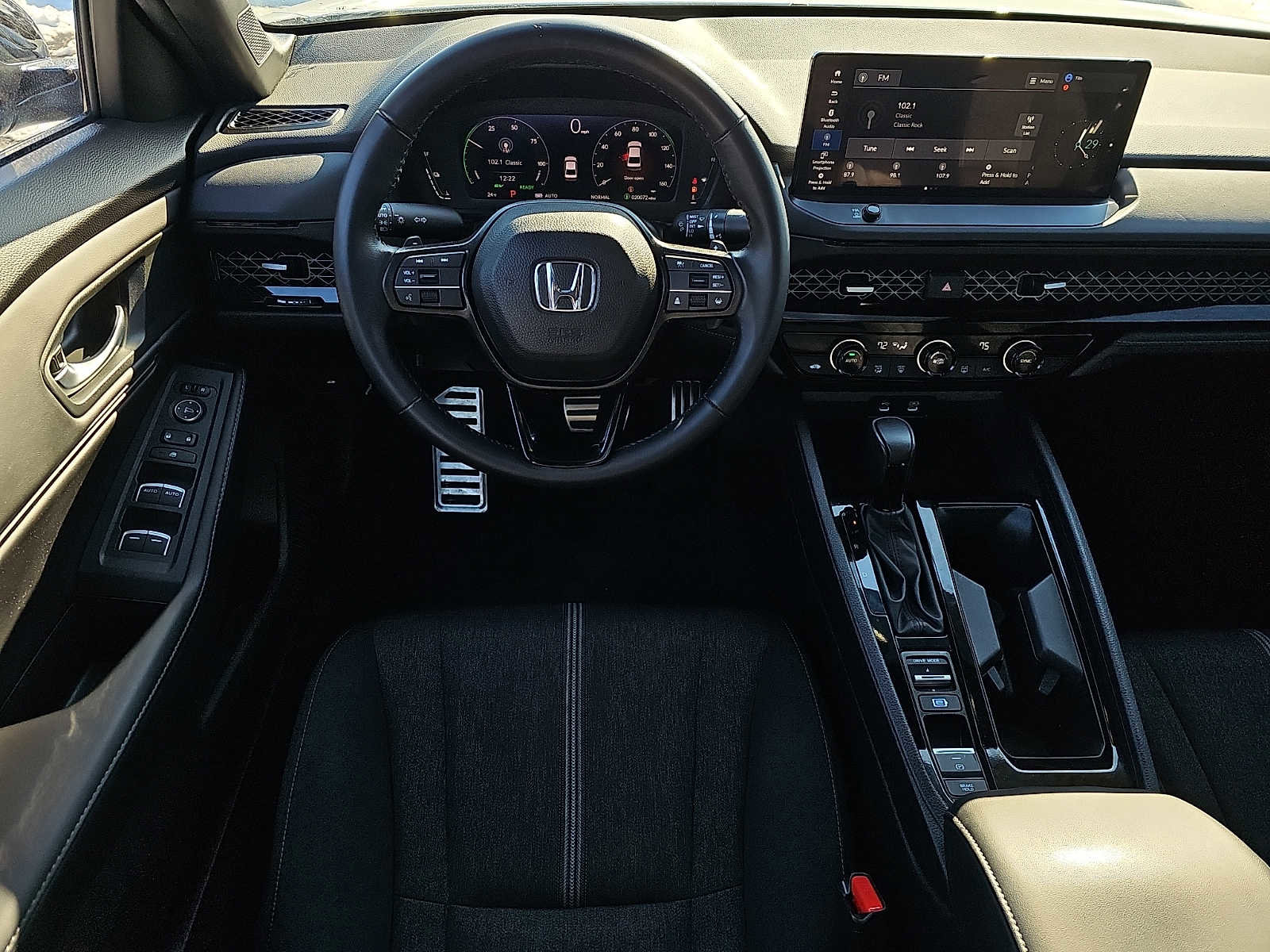 Used 2024 Honda Accord Sport image 11