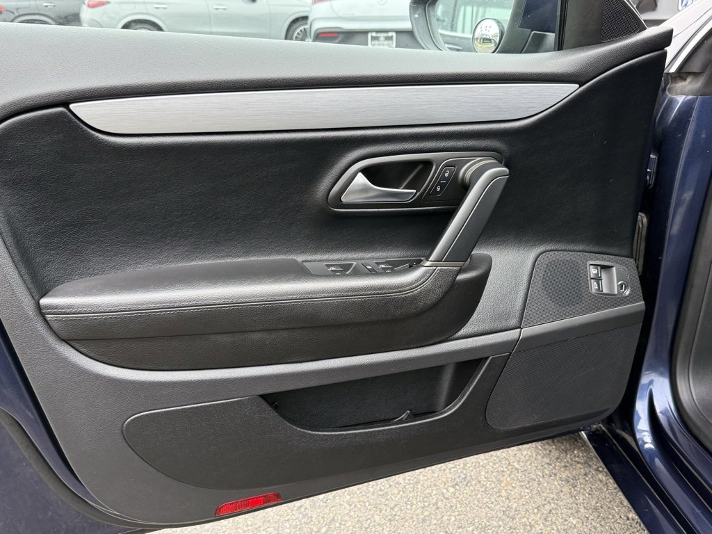 Used 2013 Volkswagen CC Sport image 18