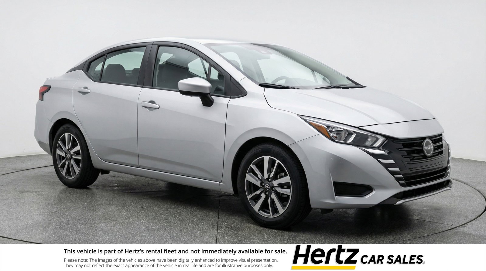 Used 2025 Nissan Versa SV image 1