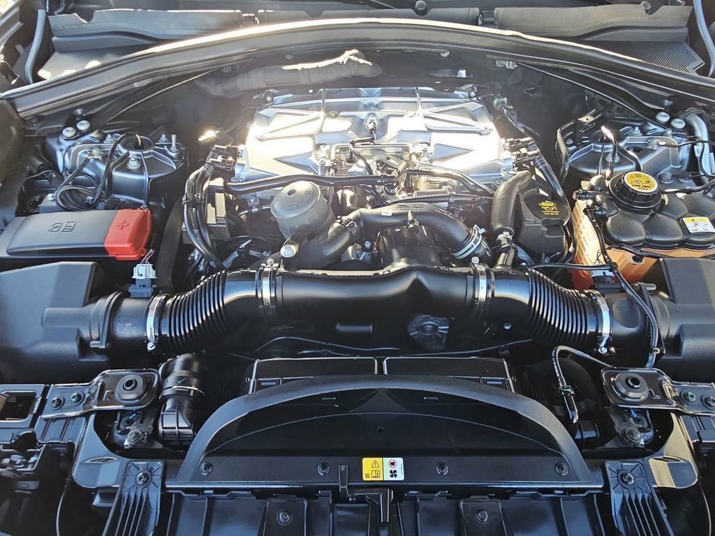 Used 2023 Jaguar F-PACE SVR image 22