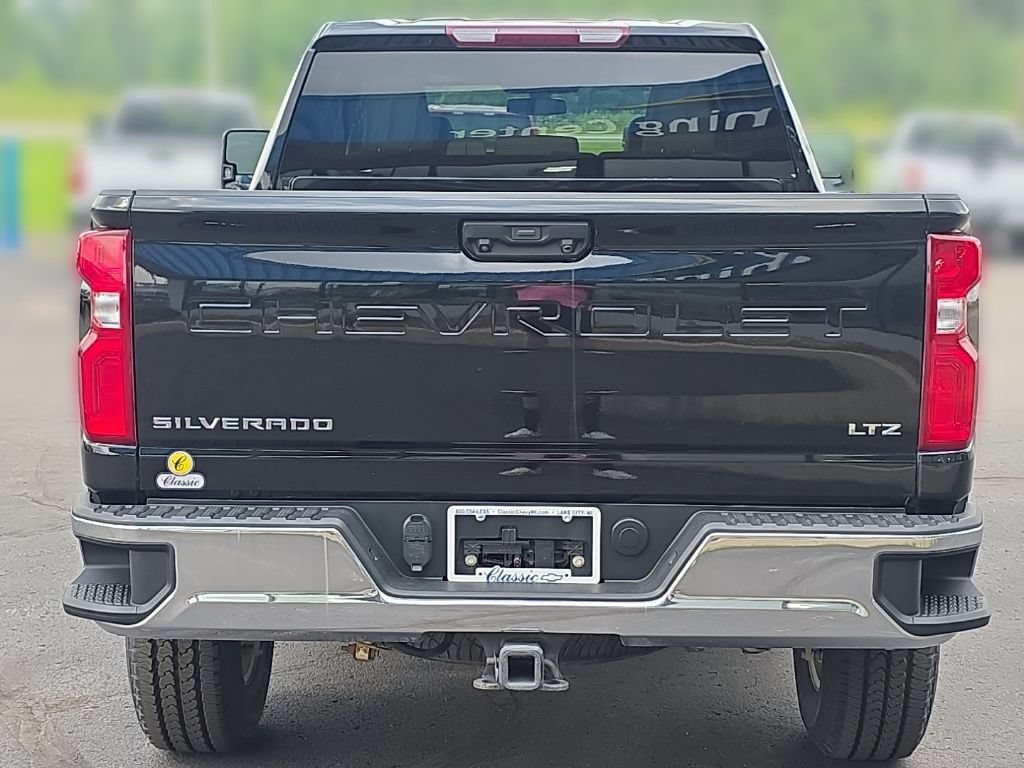 Used 2023 Chevrolet Silverado 2500 LTZ w/ Z71 Off-Road Package AWD/4WD image 7