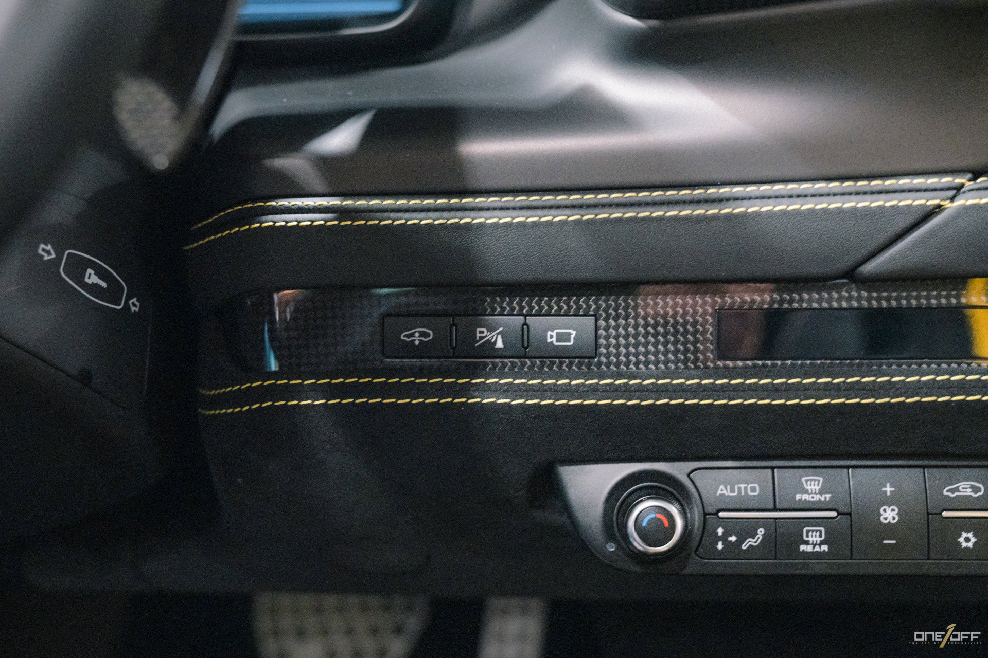 Used 2022 Ferrari F8 Tributo RWD image 42
