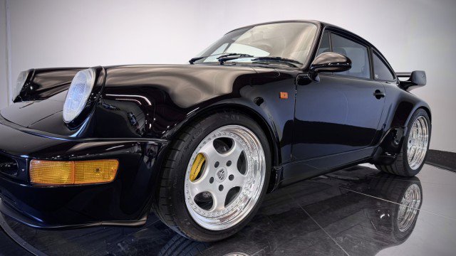 Used 1990 Porsche 911 image 18
