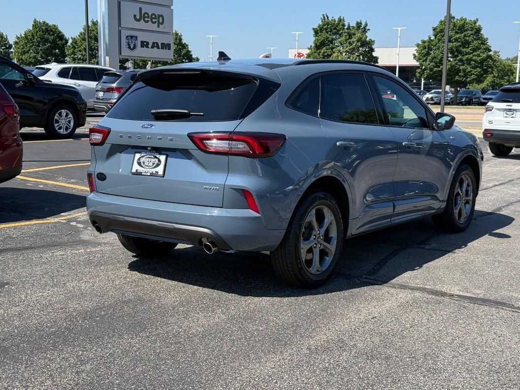 Used 2024 Ford Escape ST-Line AWD/4WD image 3